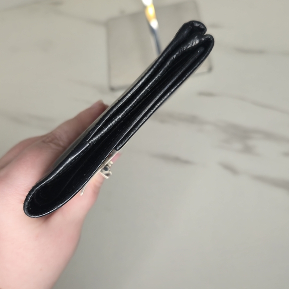 Gucci Vintage Black Leather Unisex Compact Wallet - Picture 5 of 12